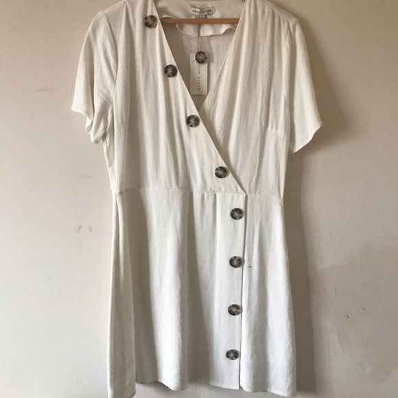 NWT Moon River Asymmetrical Button Down Mini Dress - Picture 4 of 7